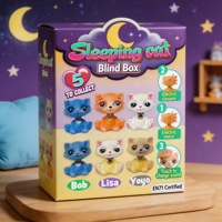 Figurine de chat floquée colorée en PVC, yeux grands et mignons, jouet animal de collection, directement de l'usine, pour boutique de cadeaux et boîtes mystères