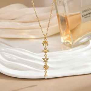 Collar de Trébol con Circonitas, Joyería de Moda para Mujer, Cadena con Colgante de Flor en Acero Inoxidable y Titanio, Chapado en Oro - Product Image 1