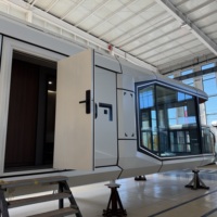 Capsule spatiale préfabriquée, cabine conteneur, installation rapide, maison modulaire compacte, unité de cuisine intégrée, bureau préfabriqué facilement déplaçable