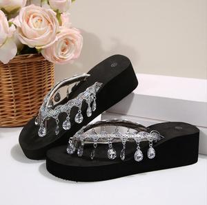 Nuevo Estilo de Sandalias para Mujer, <span class=keywords><strong>Chanclas</strong></span> de Verano <span class=keywords><strong>con</strong></span> Diamantes, Tacón de Cuña y Suela Gruesa para la <span class=keywords><strong>Playa</strong></span> - Product Image 4