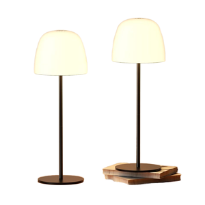 Đèn bàn kim loại không dây di động với chao đèn bằng nhựa, điều chỉnh độ sáng không cấp độ, pin sạc 5500mAh đi kèm - Product Image 1