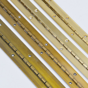 Божественная длинная непрерывная маленькая коробка латунная 180 градусов фортепианная петля - Product Image 1