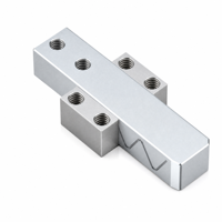 SJHY E1320 Poteau de guidage carré standard européen, goupille de commande trempée 20Cr, rainures d'huile en zigzag, tolérance de 0,005 mm pour la précision