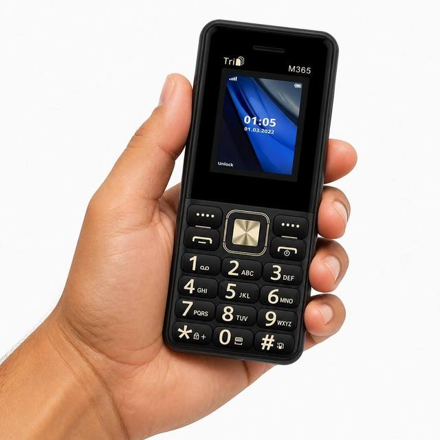 Wholesale Mobile Phone 1.8 Inch Triple SIM Unlocked GSM Senior Phone Long Standby Portable Feature Phone for Elderly