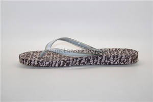 Chanclas de correa en <span class=keywords><strong>Y</strong></span> imprimibles personalizadas <span class=keywords><strong>y</strong></span> elegantes - Product Image 2