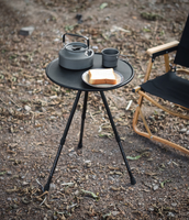 Table pliante portable d'extérieur avec support triangulaire Petite table de camping ronde ultra-légère Table à thé simple réglable
