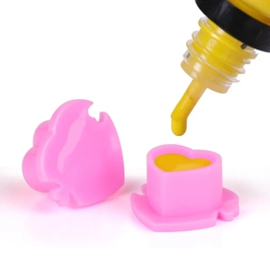 Disposable Heart Shaped Base Plastic Tattoo Ink Cups Microblading PMU Pigment <b>Holder</b> Cups - Product Image 6
