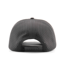 Casquette de baseball personnalisée à 5 panneaux en caoutchouc PVC avec logo imperméable, trous découpés au laser, perforée, casquettes de golf, performance sportive, corde, chapeaux de golf