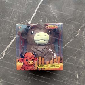Peluche de vache des Highlands Umbo, boîte en vrac, jouet à presser mystère de Noël, animal de ferme, pour soulager le stress et la relaxation - Product Image 3
