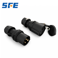 Prises et fiches industrielles noires SFE CEE IP44 16A 250V IEC60309 anti-poussière IP44 3 broches 16A 250V pour événements