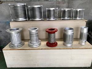 Giunti di Espansione in Gomma con Soffietto Metallico in Acciaio Inox Rinforzato di Alta Qualità, Compensatore a Flangia Corrugata per Vapore, Verniciatura a Basso Costo - Product Image 5