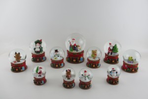 Boules à neige du Père Noël Décoration de Noël Boule d'eau Ornement avec Père Noël Bonhomme de neige Cadeau <span class=keywords><strong>Ours</strong></span> Design Décoration de maison festive - Product Image 5