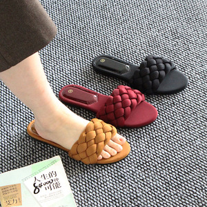 High-quality <b>Summer</b> New Design Outdoor Comfortable Wholesale Lightweight Women's Sandals and <b>slippers</b> - Product Image 1