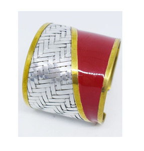 Vestidos de flores navideños 2024 para niñas, venta de joyería en EE. UU., brazalete grueso de invierno de 8 mm, brazalete geométrico multicolor de latón - Product Image 2
