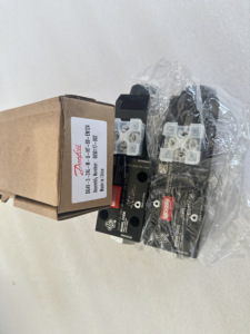 โซลินอยด์ไฮดรอลิกแบบเปลี่ยนทิศทางสำหรับ DG4V-3-2AL-M-U-G7-69-EN124 - Product Image 1