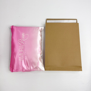 Sacs d'expédition en papier kraft brun recyclé personnalisés avec logo de marque 24*5*34cm, emballages pour vêtements, sacs postaux en papier pour petites entreprises - Product Image 4
