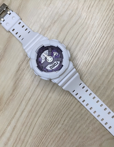 Montres en polycarbonate ultra-fines pour hommes - Product Image 6