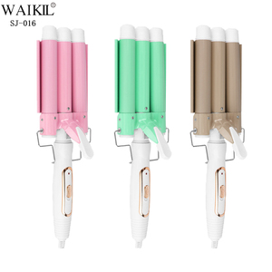 Nouveau <span class=keywords><strong>fer</strong></span> à friser électrique <span class=keywords><strong>3</strong></span>-en-1 45W pour usage domestique, pour ondulations volumineuses instantanées et faciles, avec fonction de boucles en forme de rouleau d'œuf à trois tubes - Product Image 1