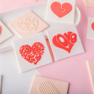 แม่พิม<span class=keywords><strong>พ</strong></span>์คุ้กกี้อะคริลิครูปหัวใจวาเลนไทน์  สำหรับปั๊มลายบนฟองดองต์  แม่พิม<span class=keywords><strong>พ</strong></span>์เค้ก  อุปกรณ์ทำขนม  แม่พิม<span class=keywords><strong>พ</strong></span>์ปั๊มลายบนดินเหนียวสำหรับคุ้กกี้แบบกำหนดเอง - Product Image 4