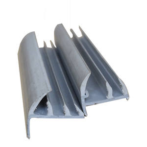 บริการตัดยางป้องกันขอบ ผลิตซีลประตู PVC ตามสั่ง สำหรับประตูตู้คอนเทนเนอร์รถบรรทุกห้องเย็น - Product Image 1