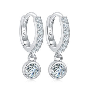 Pendientes de Aro Redondos de Plata de Ley 925 Rui Zun, Diseño Simple de 3.5mm, Forma de Burbuja Pequeña con Moissanita de Corte Esmeralda, Joyería de Silicona - Product Image 1