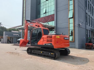 รถขุด DOOSAN DX140 มือสอง 14 ตัน เครื่องยนต์คัมมินส์ ปั๊มไฮดรอลิกคาวาซากิ มอเตอร์ วาล์ว KYB ชั่วโมงการใช้งานต่ำ สภาพ 90% ใหม่ ราคาแข่งขัน ปี 2023 - Product Image 2