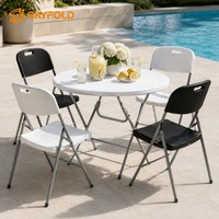 Mobilier pour fêtes et festivals : Tables en plastique commerciales et chaises pliantes en métal
