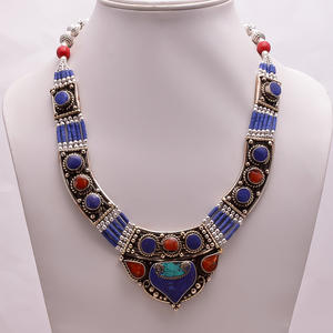 Collar de Plata Tibetana Vintage para Mujer con Coral, Turquesa y Lapislázuli - Cadena Antigua para Boda, Compromiso, Aniversario o Fiesta - Product Image 2