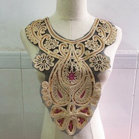 Applique de Dentelle Ethnique Style Africain à Paillettes avec Broderie Or pour Encolure LT2457A