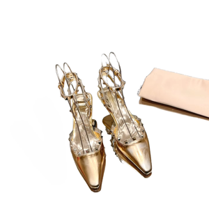 Escarpins dorés à bout pointu et talon aiguille, ornés de clous, imperméables, avec boucle arrière, pour l'extérieur, toutes saisons (été, automne, printemps) - Product Image 1