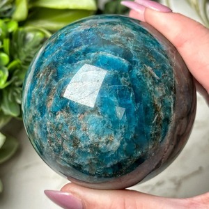 Lustre Grandes boules de cristal, sphères de pierres de guérison bleues, boule d'apatite bleue pour la méditation, cadeau d'anniversaire - Product Image 3