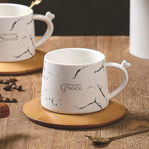 Taza y Platillo de Café de Cerámica con Diseño de Mármol Europeo, Taza de Té Creativa para la Tarde con Tapete de Bambú - Product Image 4