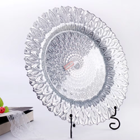 Assiette de présentation en verre motif paon antique pour mariage, assiettes en verre or et argent pour mariage de luxe à Dubaï