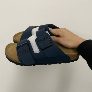 Nouvelles Chaussures Unisexe Designer 2026 – Mules <span class=keywords><strong>Femme</strong></span>, Sabots en Liège, Birkenstocks, Tendance Mode Intérieur/Extérieur, Chaussons Maison en Maille et Fourrure - Product Image 4