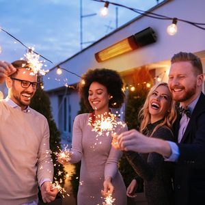 Calentador de Patio Eléctrico Infrarrojo de 2500W para Uso Doméstico en Exteriores, Montaje en Pared o Techo, Control Táctil, Wifi y Control Remoto - Product Image 6