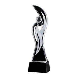 تكريم تصميم شعار إبداعي مخصص هدايا للأعمال غطاء قاعدة زجاجية باللون الأسود جوائز كريستالية