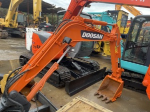 รถขุดมือสอง DOOSAN DH35 ขนาดเล็ก 3.5 ตัน คุณภาพดี รุ่น DH55 DH60 DH80-7  มีจำหน่ายที่ลานจอดรถเซี่ยงไฮ้ - Product Image 4