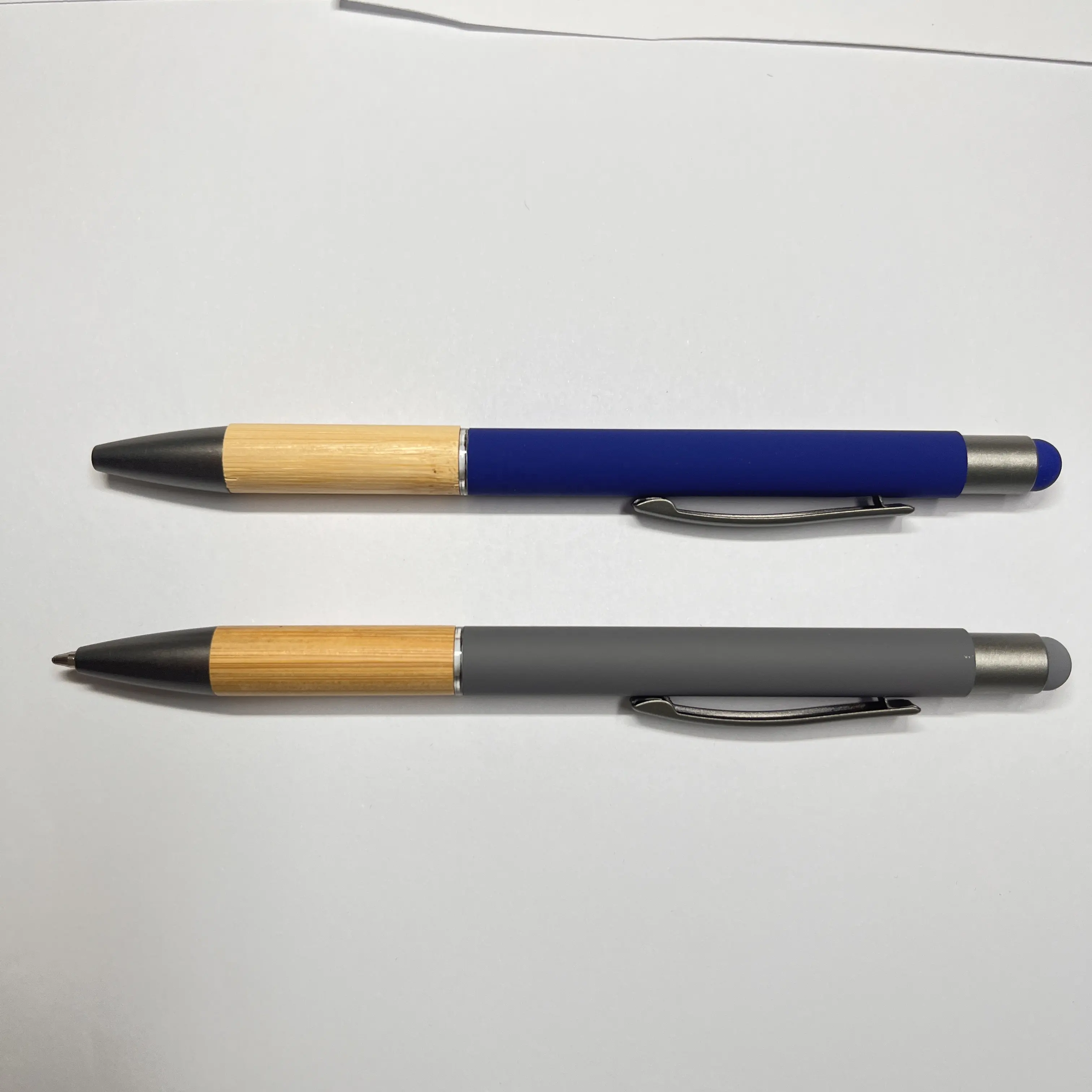 2 in 1 kapasitif bambu yumuşak stylus kauçuk metal kalem bambu özel logo tükenmez yazma kalem