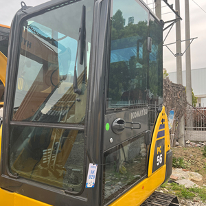 <span class=keywords><strong>Mini</strong></span>-excavatrice sur chenilles Komatsu PC56 de marque japonaise CE/EPA, 5 tonnes, moteur diesel, pompe, engrenage, utilisée avec lame, chenilles en caoutchouc et godet - Product Image 2