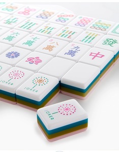 Ensemble de Mahjong Américain de Luxe Coloré <span class=keywords><strong>La</strong></span> Fête, 160 Tuiles, en Acrylique Pliable, Design Artistique, Portable, pour Quatre Joueurs, Divertissement de Fête - Product Image 3