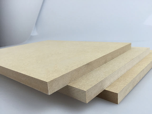 Tablero de Fibra de Calidad Superior, Ecológico, Estándar E1, Tablero <span class=keywords><strong>MDF</strong></span> - Superficie Lisa para Pintar y Laminar - Product Image 1
