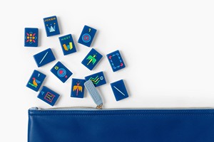 Ensemble de Mahjong minimaliste portable, boîte bleue avec tuiles et livre de règles pour 4 joueurs - Product Image 2