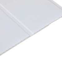 Panneau PVC perforé ignifuge léger de 7 mm ou 8 mm, haute brillance, pour plafond/mur, idéal pour les centres commerciaux et les hôtels