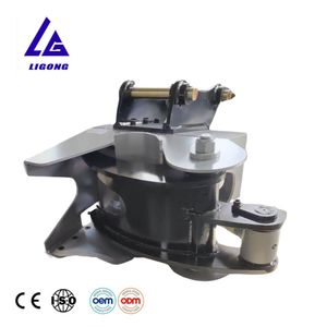 Cisaille hydraulique pour arbres de 3 à 7 tonnes avec lame pour le contrôle de la végétation en bordure de route et le défrichement des lignes de délimitation de terrain - Product Image 5