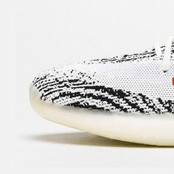 Chaussures de sport réfléchissantes YZY 2026 : Nouveauté créative avec logo personnalisé, motif ciel étoilé, pour hommes et femmes - Product Image 6