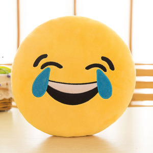 Coussin en peluche doux jaune certifié officiel en forme d'émoticon visage faisant un baiser, jouets promotionnels - Product Image 5