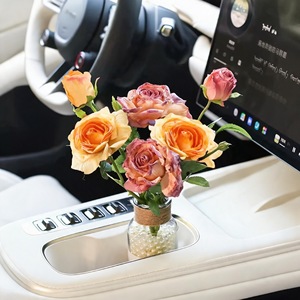 Ambientador de Coche con Rosas Artificiales de Estilo Pintura al Óleo Francesa y Bordes Desgastados, Decoración para Portavasos - Estilo Sofisticado para Mujeres - Product Image 3