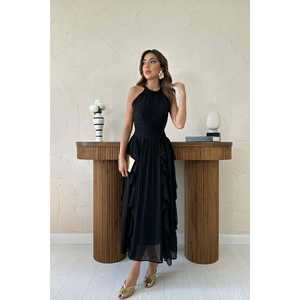 Robe de soirée noire en gros avec devant plissé et volants - Product Image 3