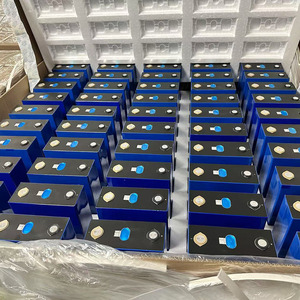 แบตเตอรี่ลิเธียมไอออนแบบแท่งปริซึม LiFePO4 รุ่น LF280K 8000 รอบการใช้งาน 3.2V 280Ah สำหรับเครื่องใช้ไฟฟ้าภายในบ้านและระบบกักเก็บพลังงานแสงอาทิตย์ - Product Image 5
