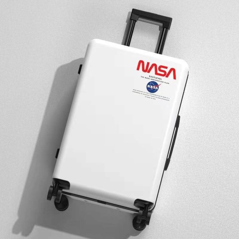 สีเขียวเข้ม "Space Slam Dunk"